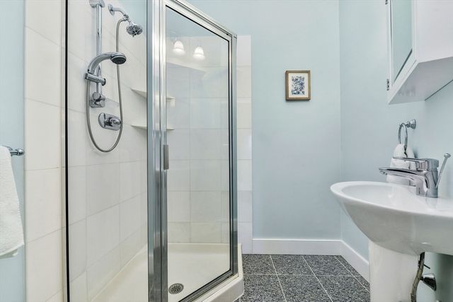 4 Margin St B, Cohasset, MA 02025