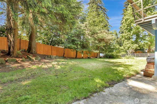 20627 7th Avenue S, Des Moines, WA 98198