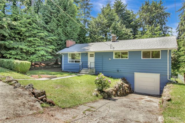 20627 7th Avenue S, Des Moines, WA 98198