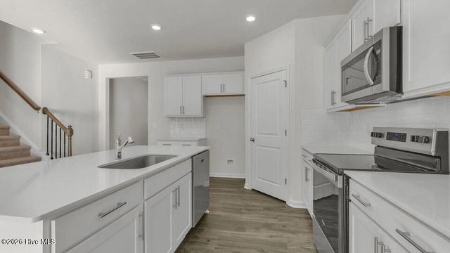 718 Lazy Elm Lane, Aberdeen, NC 28315