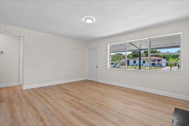 1306 S C Terrace, Lake Worth Beach, FL 33460