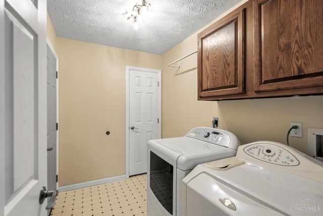 5881 Kearny Court, West Chester, OH 45069