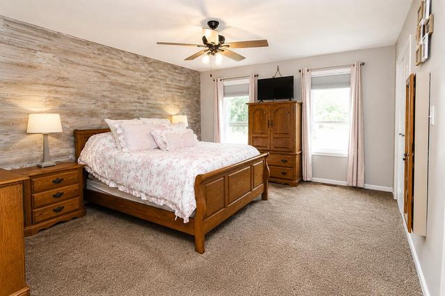 2946 S Collins Drive, La Porte, IN 46350