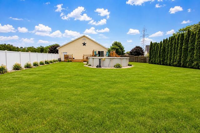 2946 S Collins Drive, La Porte, IN 46350