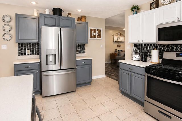 2946 S Collins Drive, La Porte, IN 46350