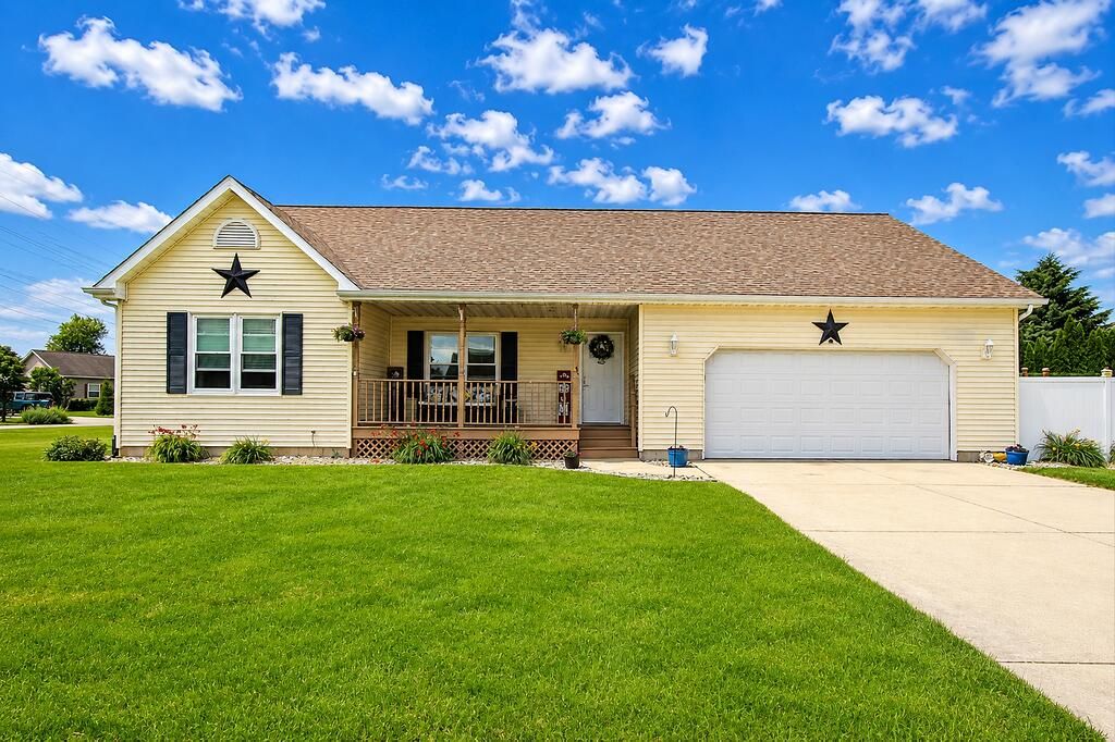 2946 S Collins Drive, La Porte, IN 46350