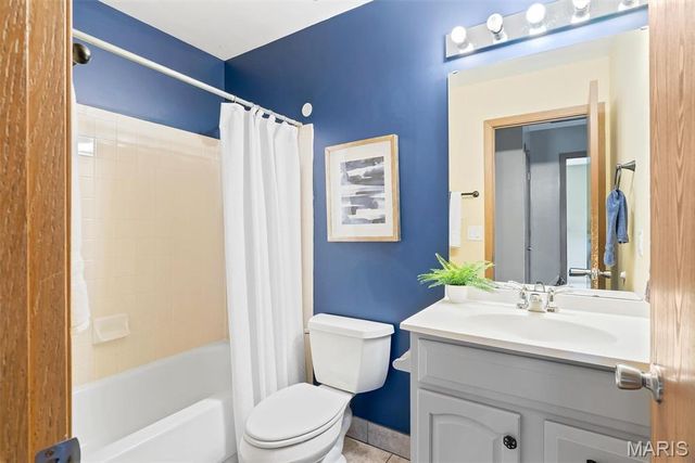 4 Voyager Drive, St Peters, MO 63376