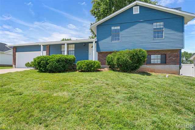 4 Voyager Drive, St Peters, MO 63376