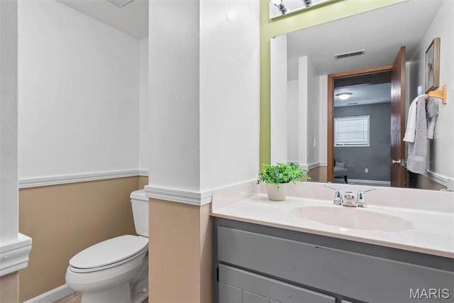 4 Voyager Drive, St Peters, MO 63376