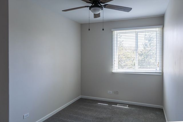 2739 Wilshire Court, Aurora, IL 60502