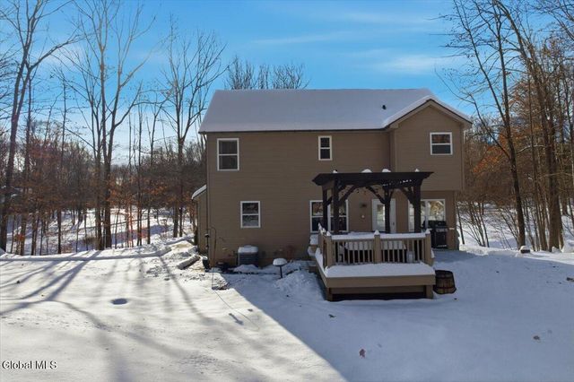 4 White Birch Lane, Wilton, NY 12831