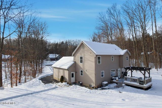 4 White Birch Lane, Wilton, NY 12831