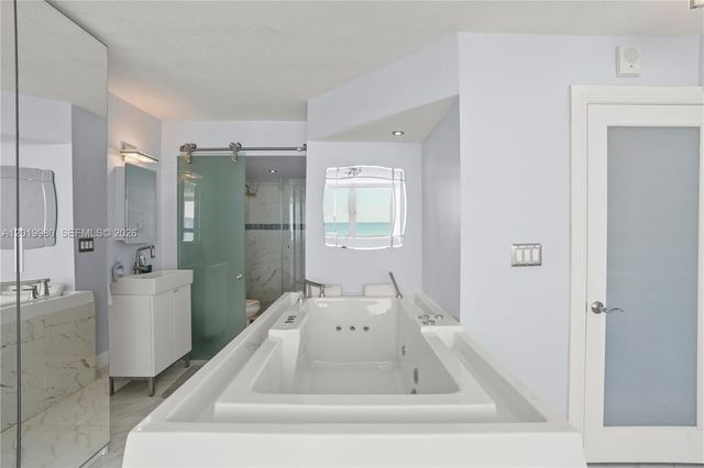 7135 Collins Ave 712, Miami Beach, FL 33141