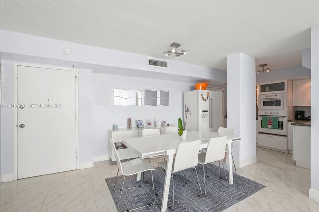 7135 Collins Ave 712, Miami Beach, FL 33141