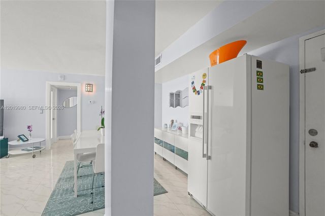 7135 Collins Ave 712, Miami Beach, FL 33141