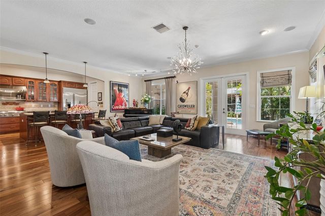 3213 W WYOMING AVENUE, Tampa, FL 33611