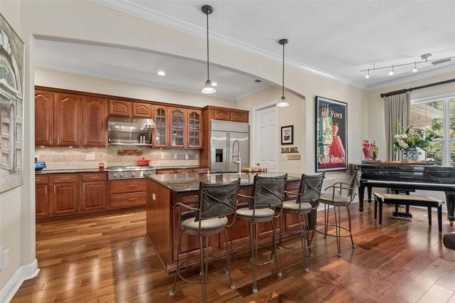 3213 W WYOMING AVENUE, Tampa, FL 33611