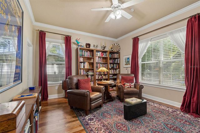 3213 W WYOMING AVENUE, Tampa, FL 33611
