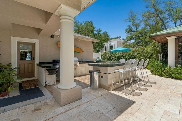 3213 W WYOMING AVENUE, Tampa, FL 33611