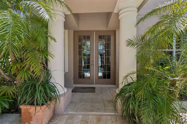 3213 W WYOMING AVENUE, Tampa, FL 33611