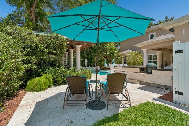 3213 W WYOMING AVENUE, Tampa, FL 33611
