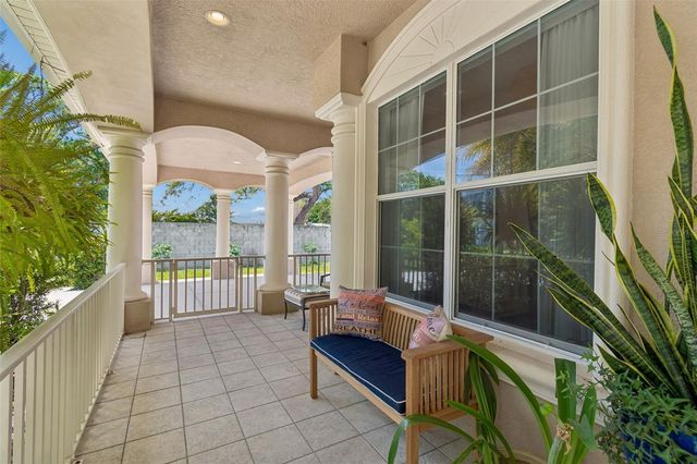 3213 W WYOMING AVENUE, Tampa, FL 33611