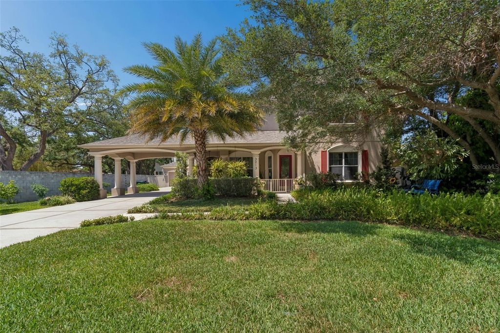 3213 W WYOMING AVENUE, Tampa, FL 33611