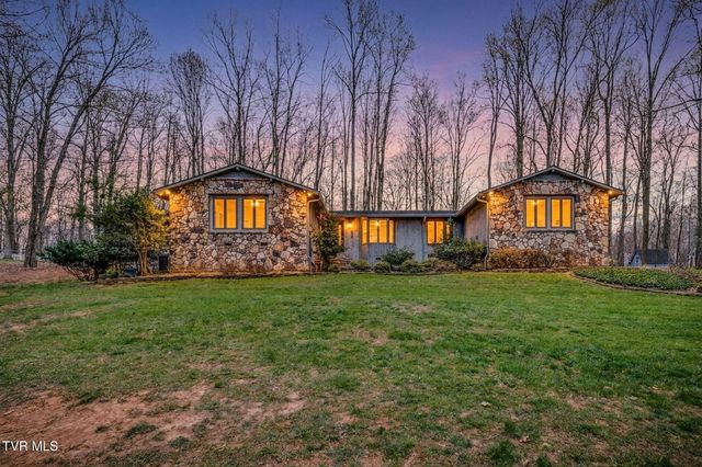 5204 Foxfire Place, Kingsport, TN 37664