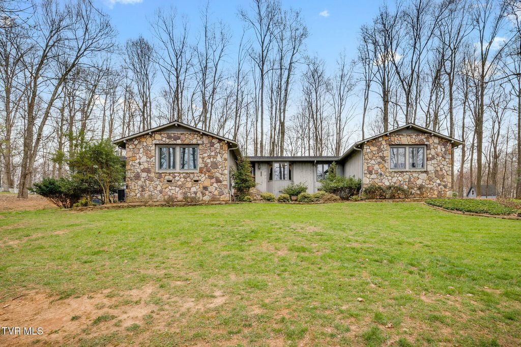 5204 Foxfire Place, Kingsport, TN 37664