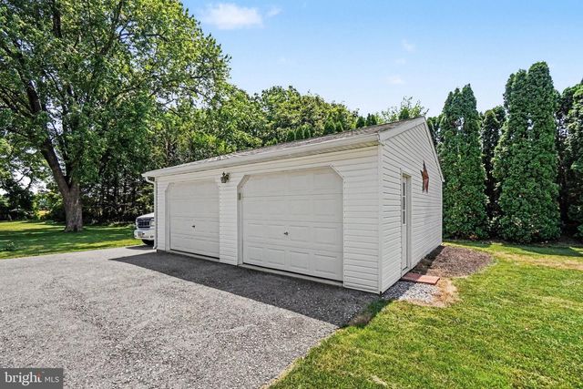 302 ROBIN RD, Hershey, PA 17033