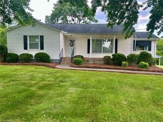 5506 Winona Street, Winston-salem, NC 27106
