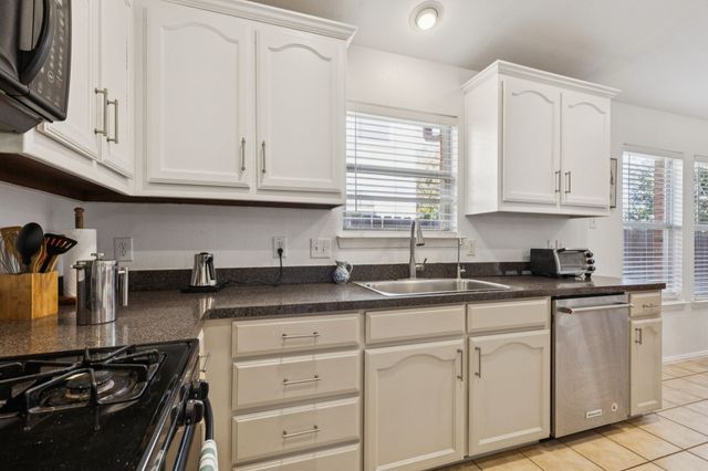 2633 Mountain Lion Drive, Fort Worth, TX 76244