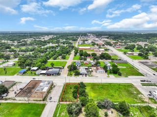 631 Texas Avenue, Texas City, TX 77590