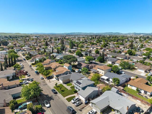 826 Scaup Ln, Suisun City, CA 94585