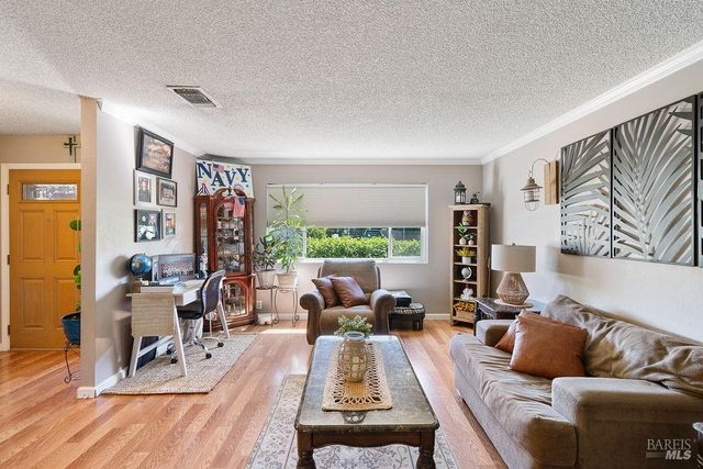 826 Scaup Ln, Suisun City, CA 94585