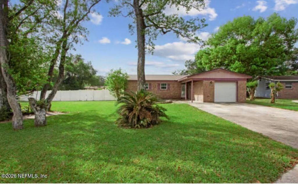 8204 FROST Street S, Jacksonville, FL 32221