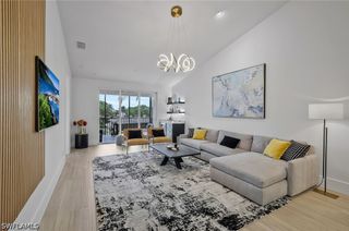1540 Blue Point Ave 201, Naples, FL 34102