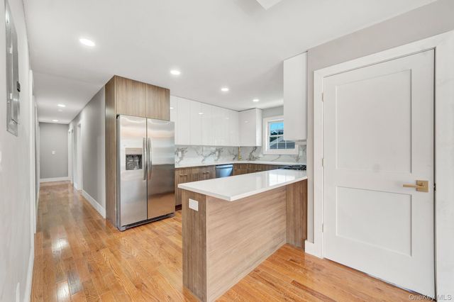139-18 250 Street, Rosedale, NY 11422