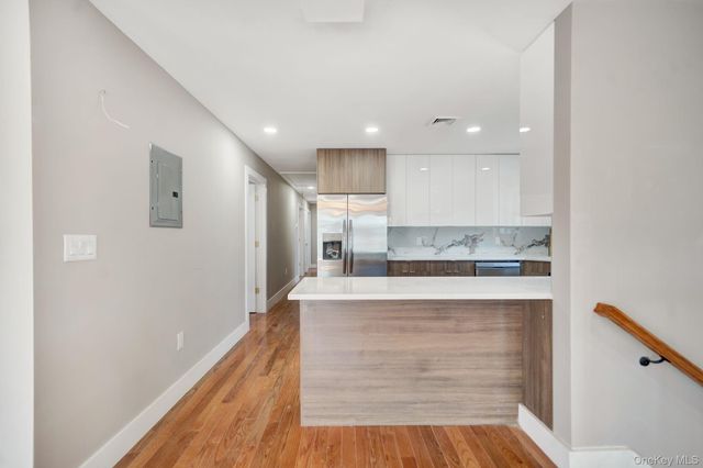 139-18 250 Street, Rosedale, NY 11422