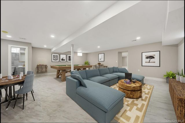139-18 250 Street, Rosedale, NY 11422