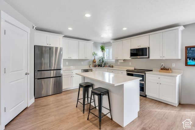 2104 E WEEPING CHERRY LN, Eagle Mountain, UT 84005