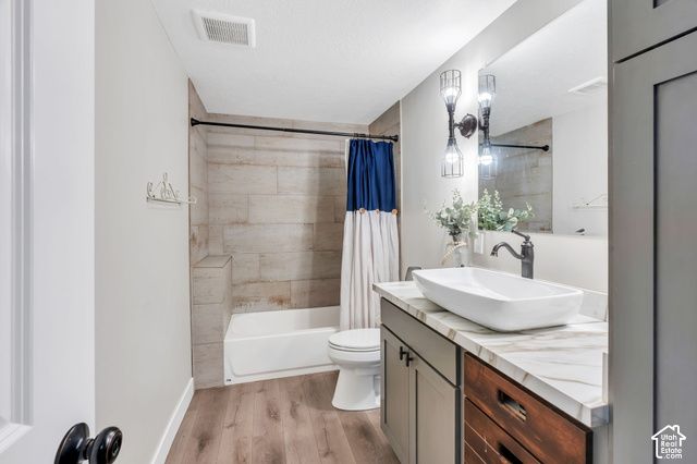 2104 E WEEPING CHERRY LN, Eagle Mountain, UT 84005