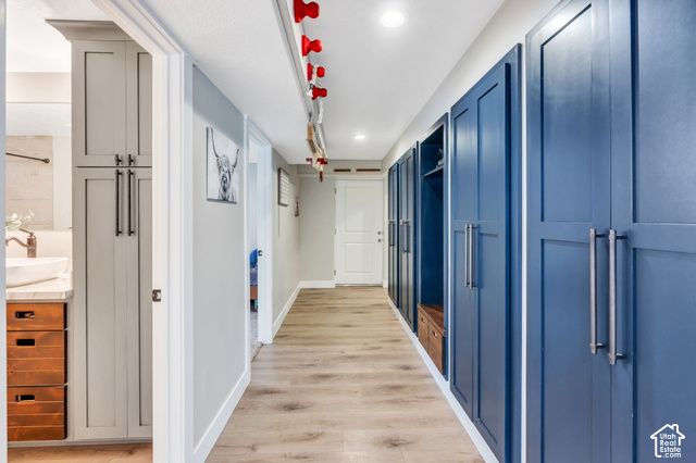 2104 E WEEPING CHERRY LN, Eagle Mountain, UT 84005