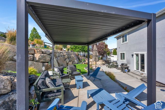 2104 E WEEPING CHERRY LN, Eagle Mountain, UT 84005