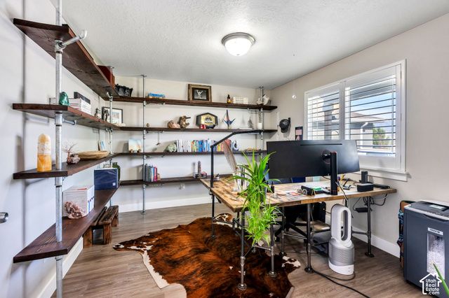 2104 E WEEPING CHERRY LN, Eagle Mountain, UT 84005