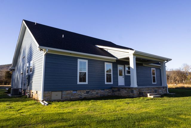 64 Tailwinds Court, Pikeville, TN 37367