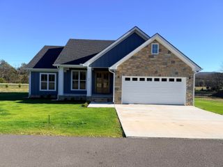 64 Tailwinds Court, Pikeville, TN 37367