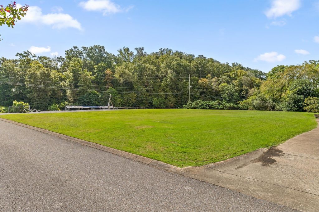 3237 Waterfront Dr, Chattanooga, TN 37419
