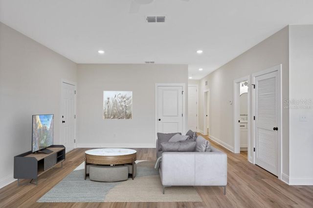 4206 N MANHATTAN AVENUE 3, Tampa, FL 33614