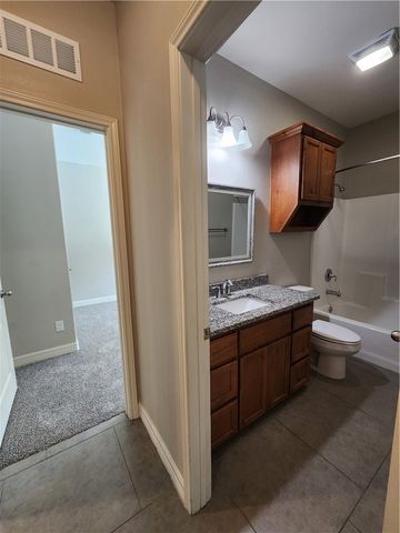2221 Crystal Bay Dr, Corpus Christi, TX 78414